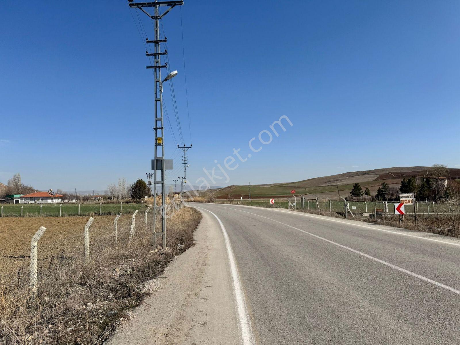 Asfalt Üstü Yatırımın Gözdesi Tapulu Elektrik+su