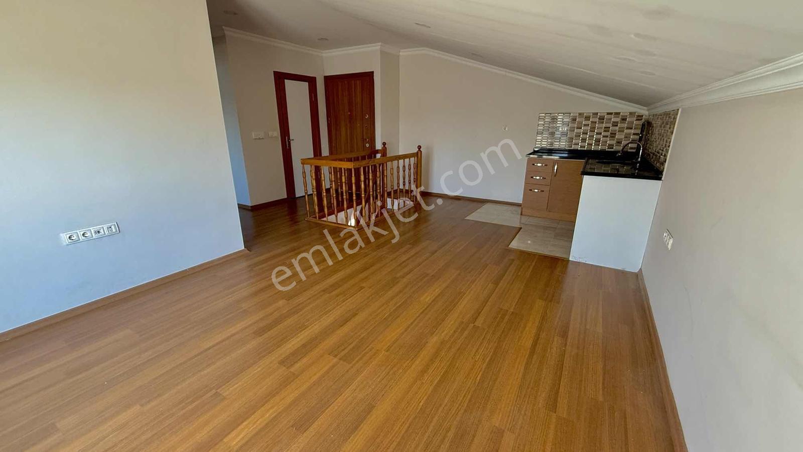 Büyükçekmece Ulus Mahallesi Kalecik Sitesinde 4+2 Dubleks Daire - Görsel 28