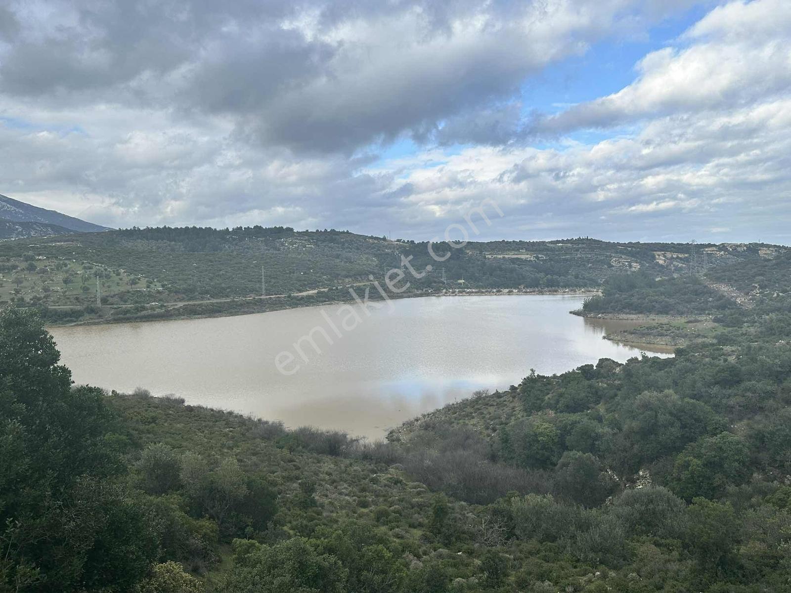 Doğa Dostu'ndan Karaburun Eğlenhoca Gölet Mevki 8102 M2 Tarla - Görsel 8