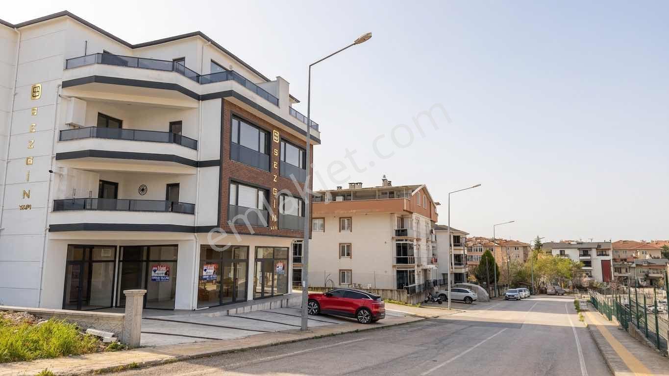 Başiskelede Yüksek Tabela Değerli Dükkân 100m² Zemin+100m² Depo - Görsel 2