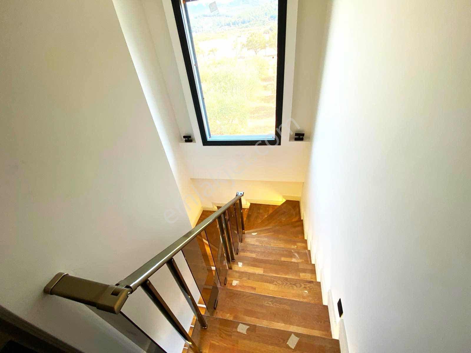 Kuşadası Davutlar'da Özel Havuzlu Müstakil 4+1 Ultra Lüks Villa - Görsel 15