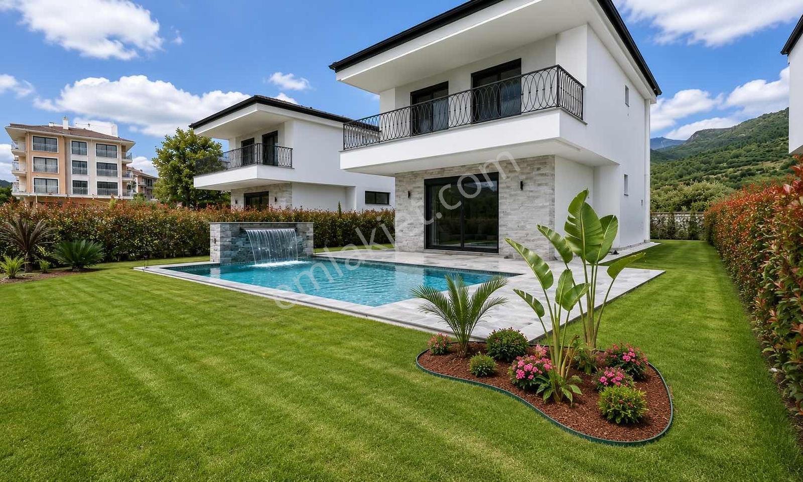 Kuşadası Davutlar'da Özel Havuzlu Müstakil 4+1 Ultra Lüks Villa - Görsel 11