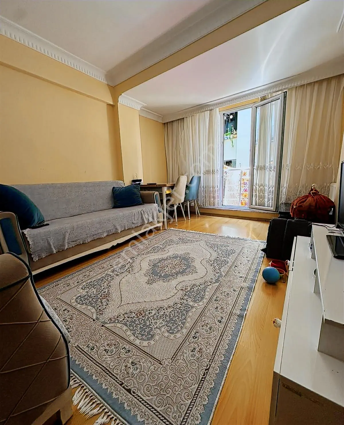 Tek Doğan'dan Veliefendi'de Satılık Tek Daire Üzeri 2+1 1.kat