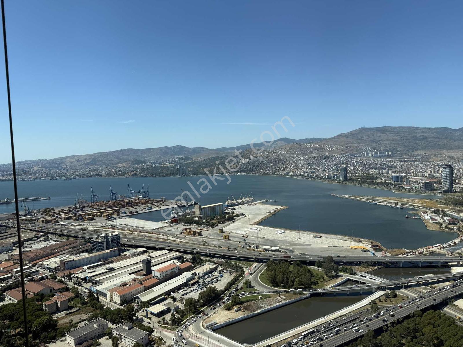 Mahall Bomonti Liman Manzaralı Geniş Kiralık 1+1 Ofis