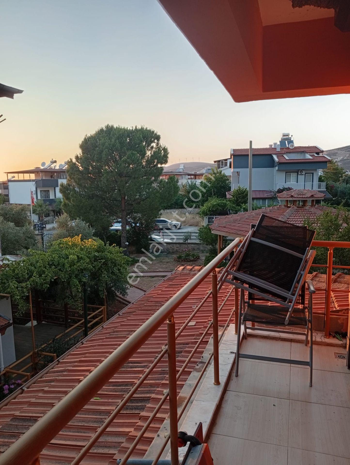 Aydın Didim Akbük'te Günlük Kiralık Merkezi Konumda Denize 600 Metre Eşyalı Bahçeli Yazlık - Görsel 24