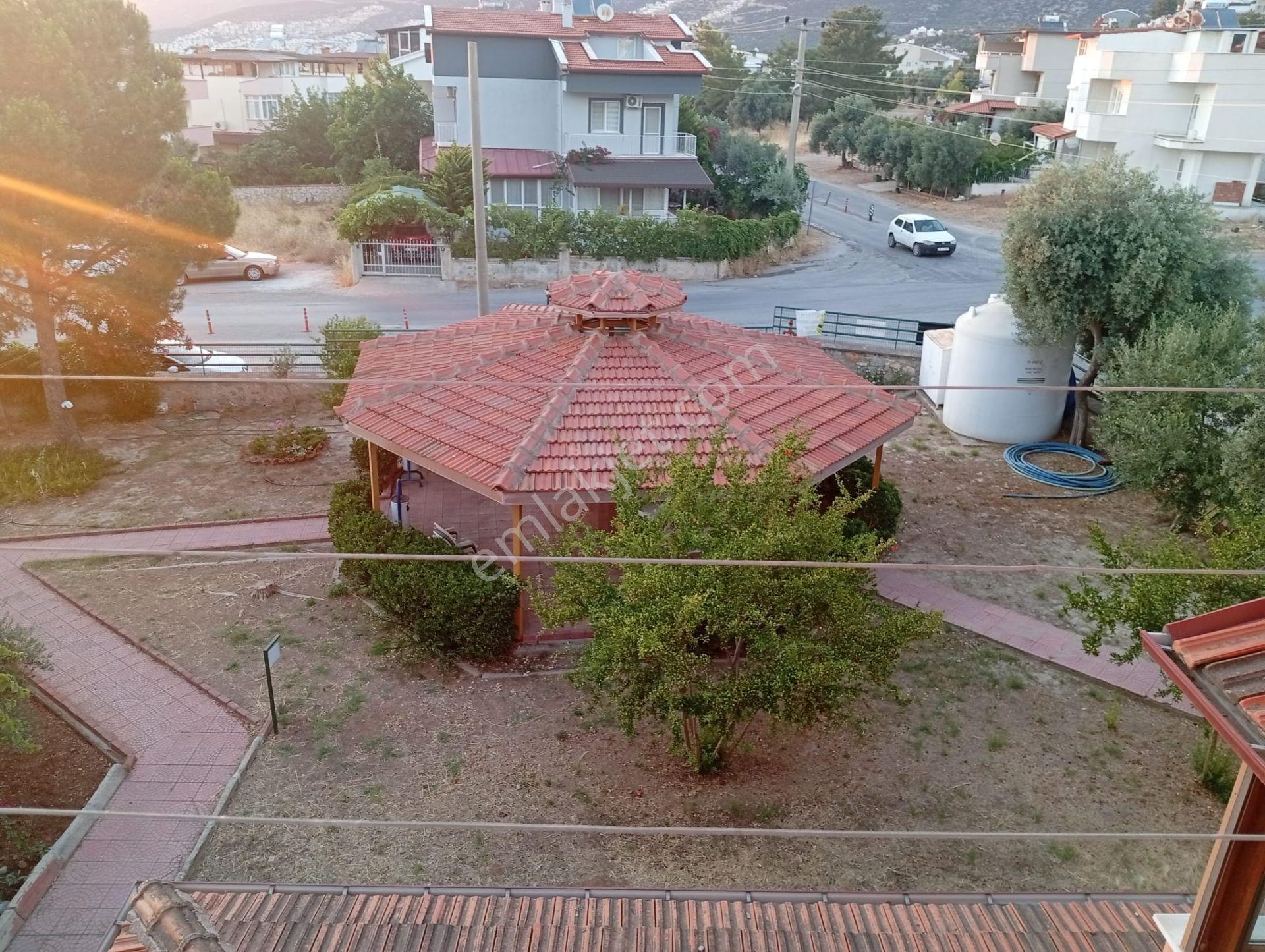 Aydın Didim Akbük'te Günlük Kiralık Merkezi Konumda Denize 600 Metre Eşyalı Bahçeli Yazlık - Görsel 19