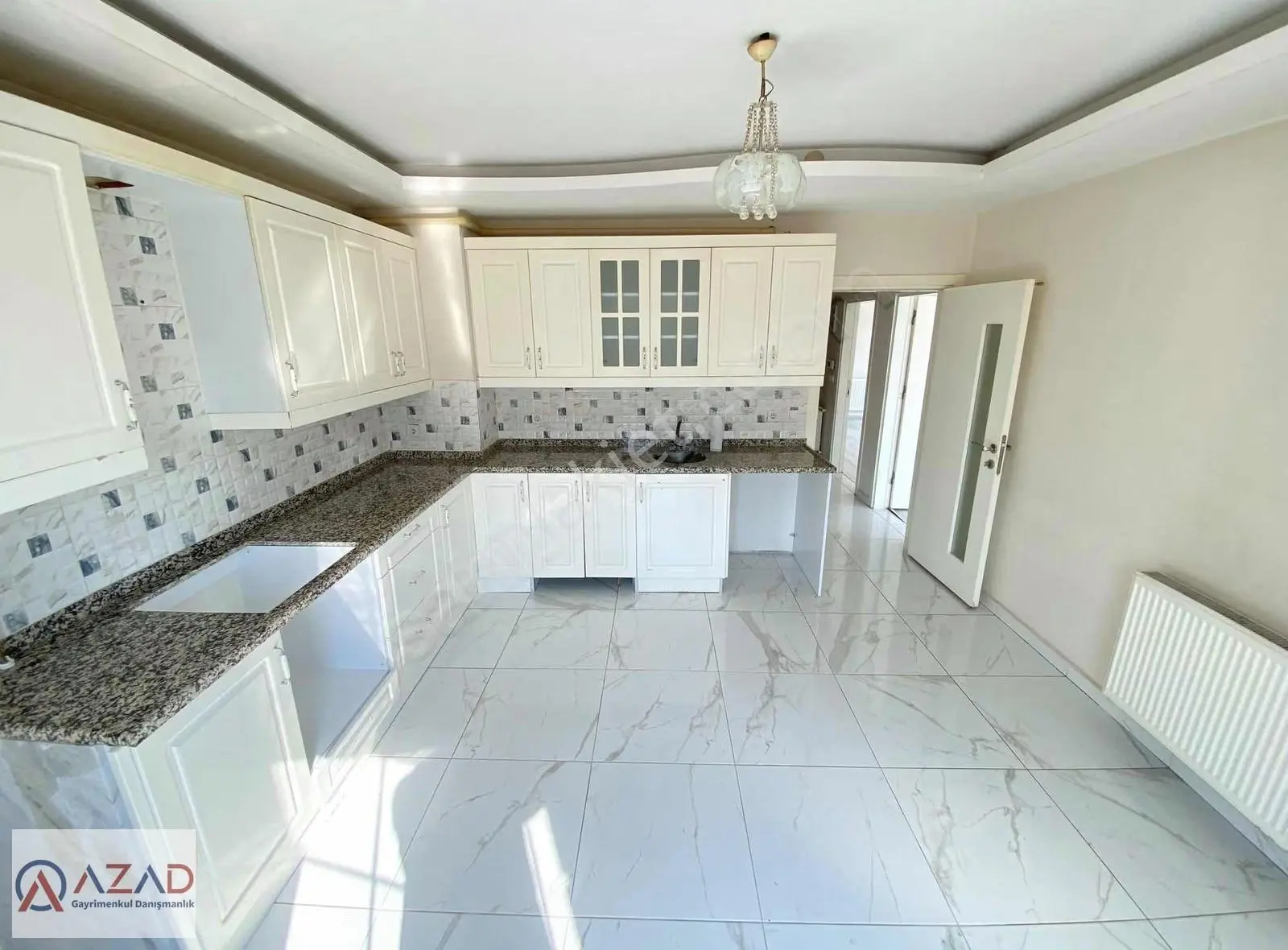 Azad- Atatürk Caddesi Üzeri Kiralık 3+1 Teraslı Daire