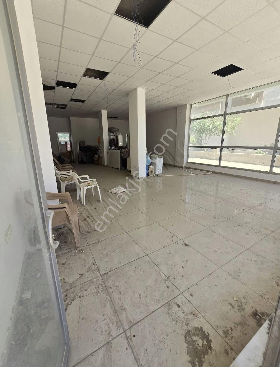 Tirenin En İşlek Caddelerinden Birinde 103 M2 Satılık Dükkan - Görsel 4
