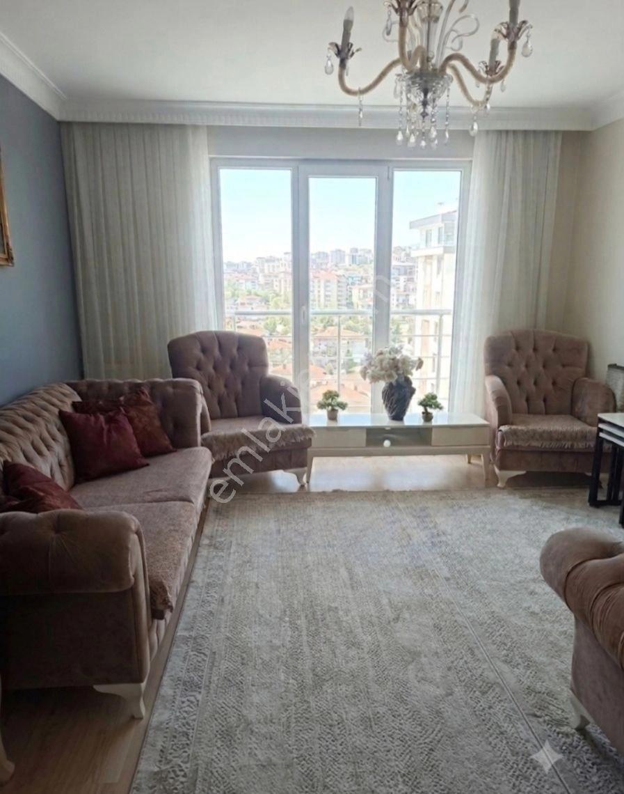 Kavaklı"da Yaşam Vadisi Yakını 4+2 200 M2 Satılık Dubleks .