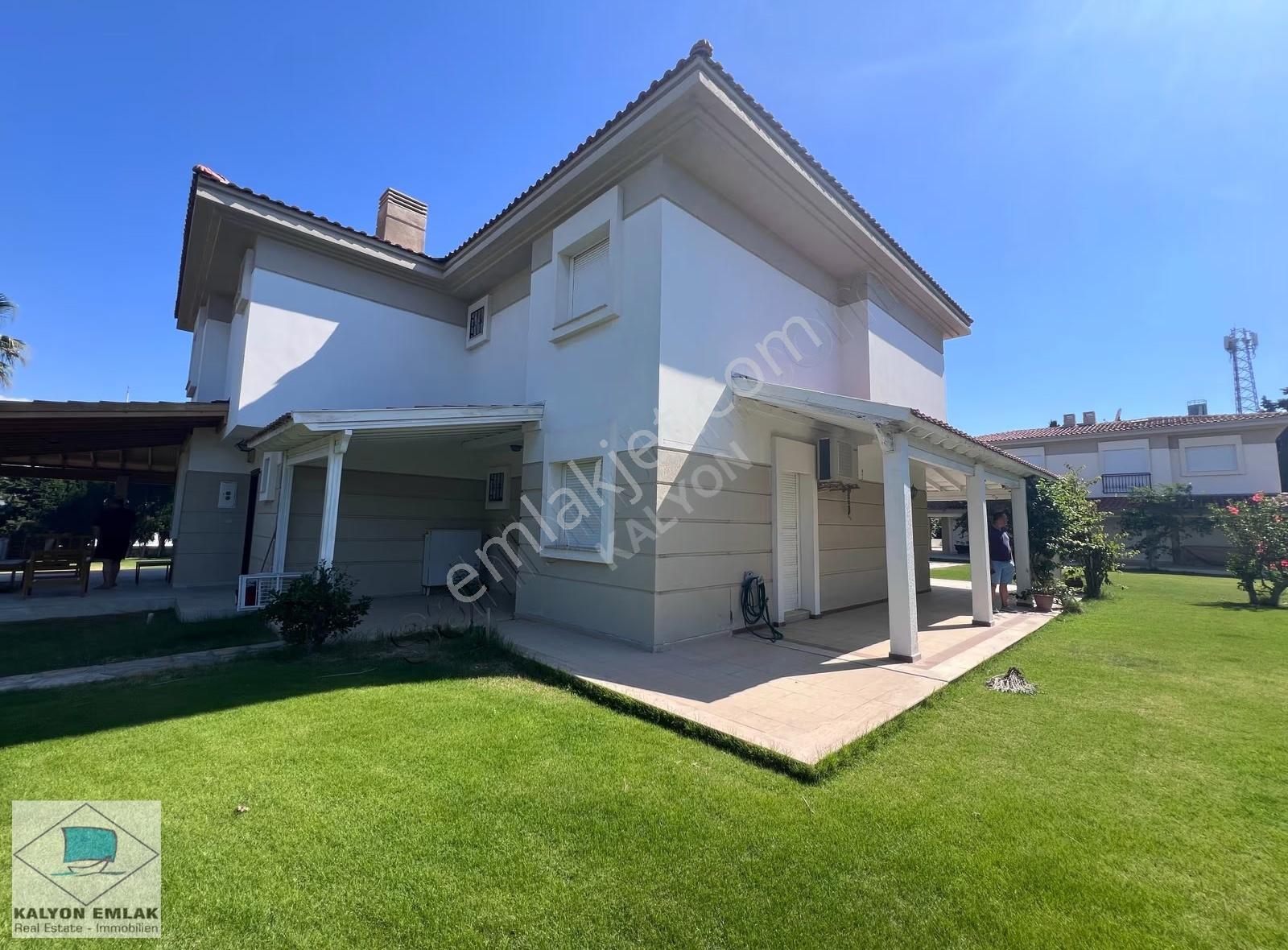 Kalyondan İzmir Çeşme Ilıcada Havuzlu Sitede Satılık Villa - Görsel 35