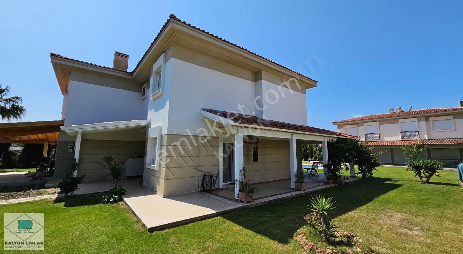 Kalyondan İzmir Çeşme Ilıcada Havuzlu Sitede Satılık Villa - Görsel 4