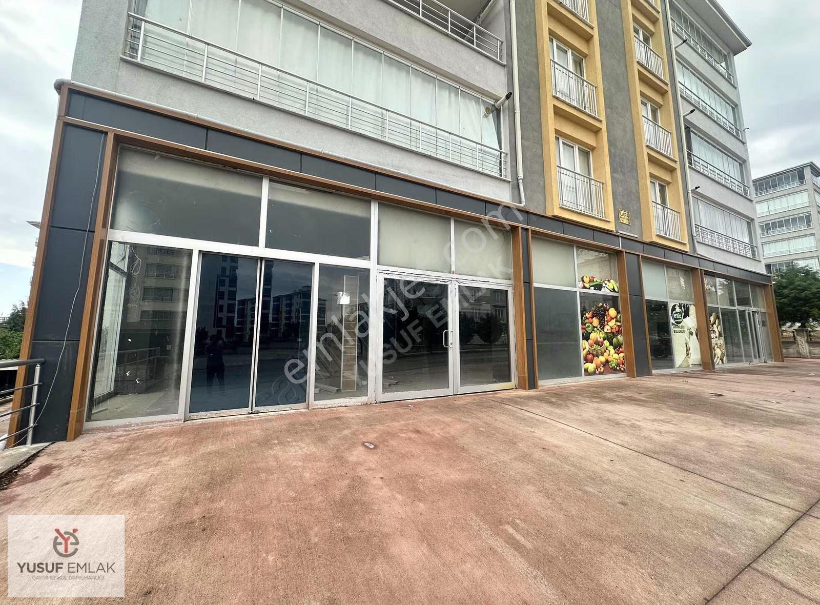Polatlı'nın Yükselen Bölgesinde 300 M² Prestijli Ticari Alan