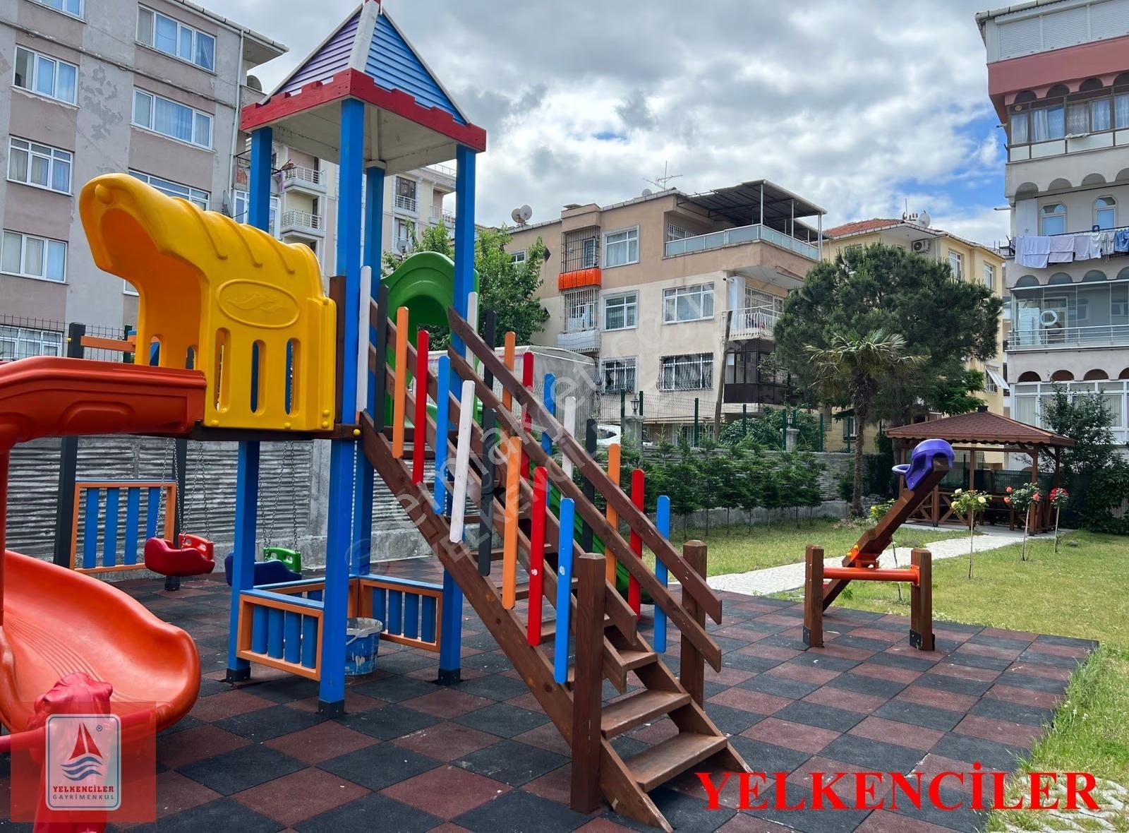 Küçükçekmece'de Göl Manzaralı, 7. Kat Kiralık 3+1 Daire - Görsel 9