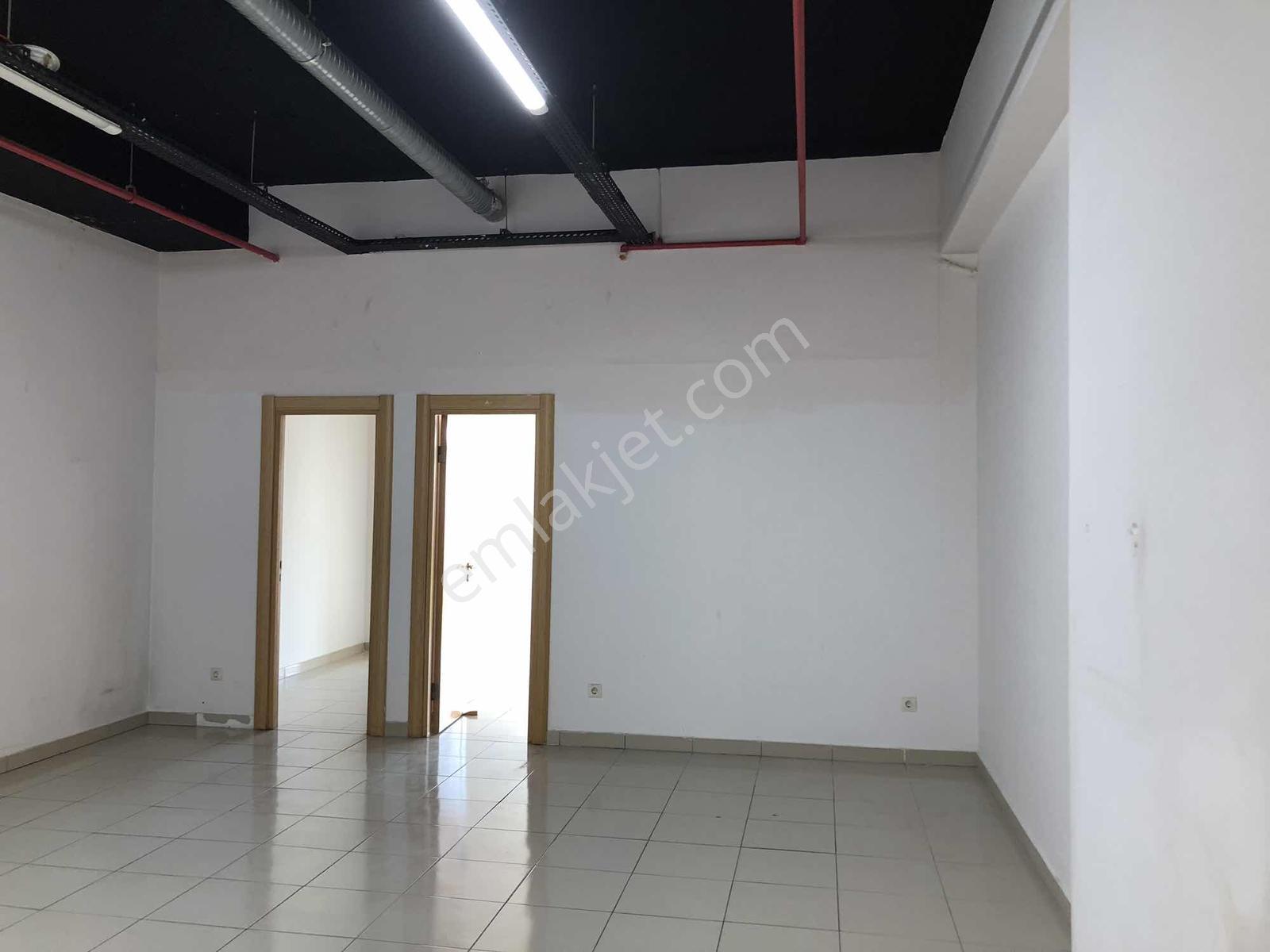 Ümraniye Fera Business Plazada Kiralık Ofis - Görsel 9
