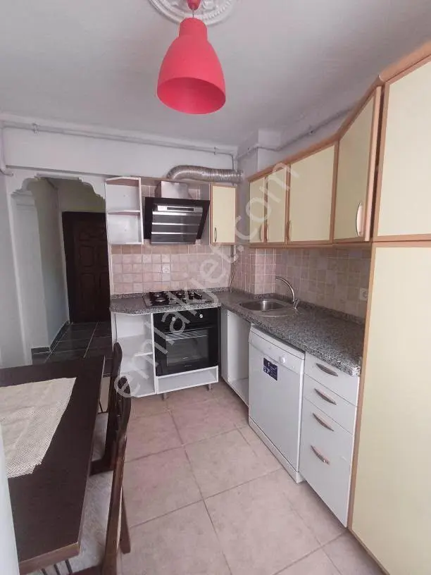 Artenew Emlaktan Bornova Küçük Park Esyali Kiralık 3+1