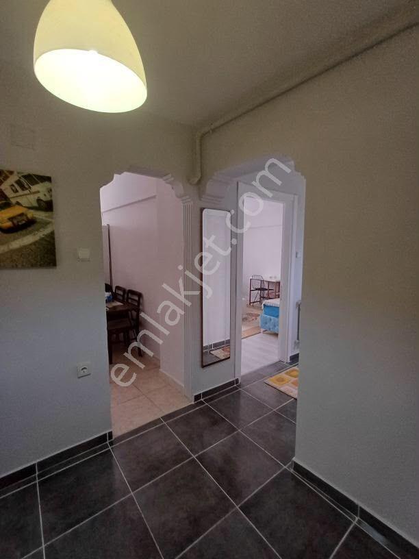 Artenew Emlaktan Bornova Küçük Park Esyali Kiralık 3+1 - Görsel 9