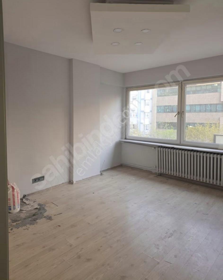 Fevzi Çakmak Caddesin'de Tabela Değeri Yüksek 3+1 Kiralık Ofis - Görsel 4