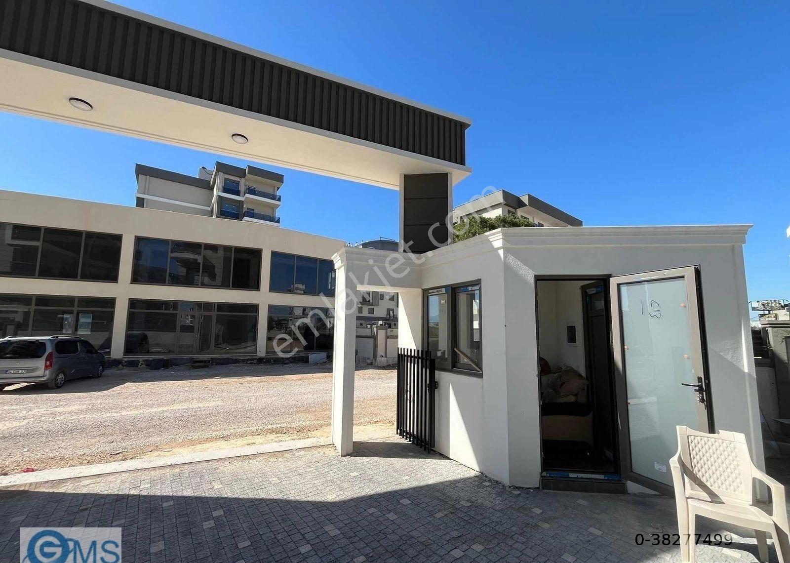 Ikeaya 1 Km | Havuzlu Site İçerisinde Sıfır İskanlı Daire - Görsel 10