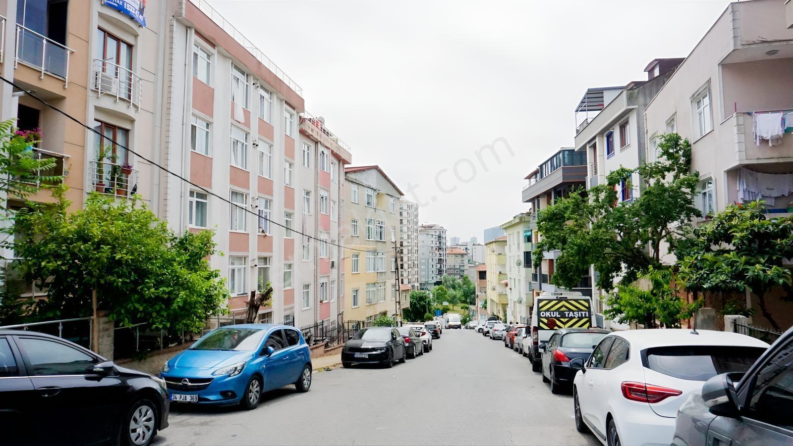 Ümraniye Çakmak'ta Teraslı Asansörlü 3+2 Kiralık Daire - Görsel 2