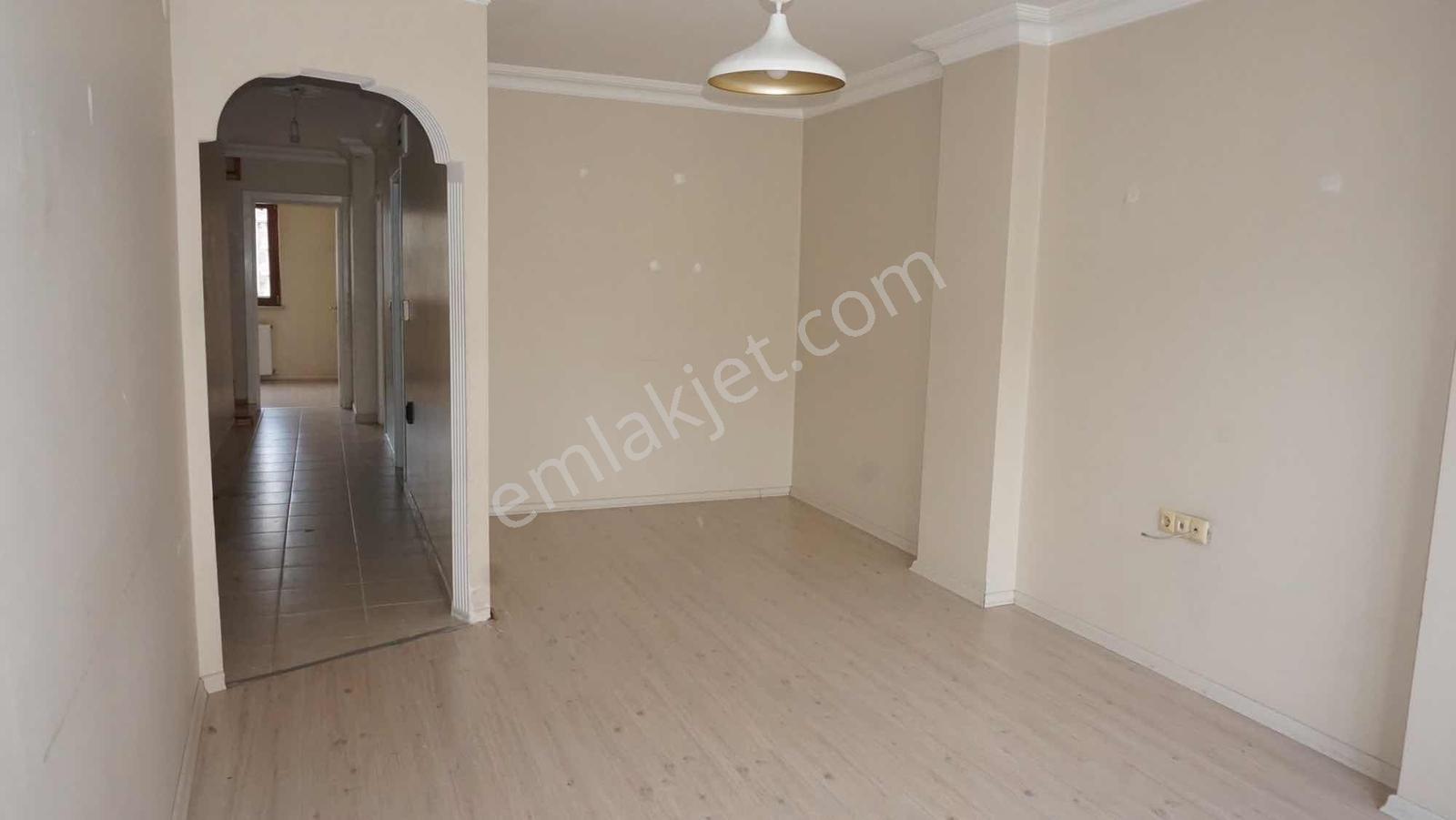 Ümraniye Çakmak'ta Teraslı Asansörlü 3+2 Kiralık Daire - Görsel 11