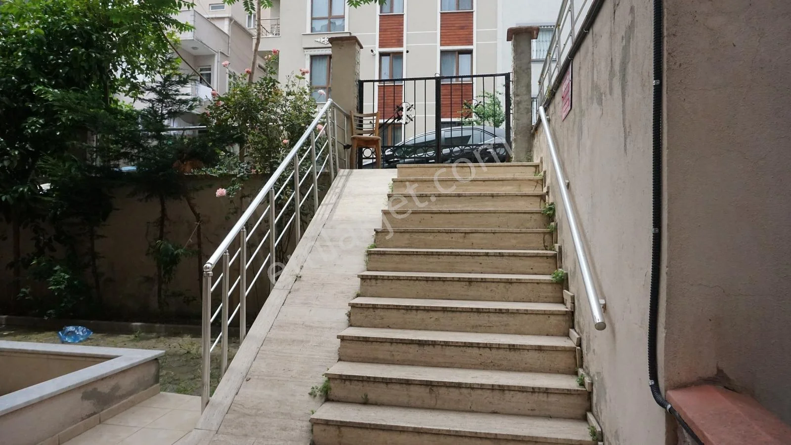 Ümraniye Çakmak'ta Teraslı Asansörlü 3+2 Kiralık Daire - Görsel 3