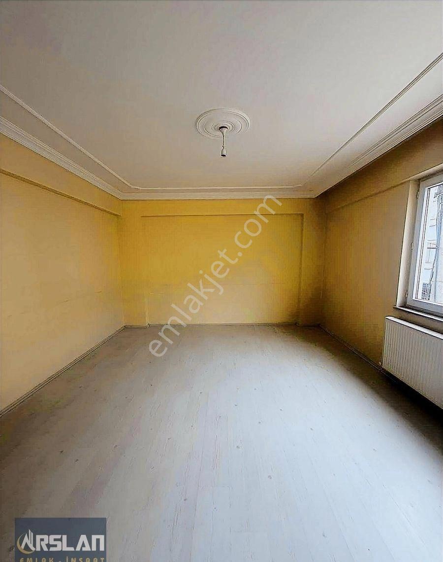 İnegöl Fatih Mah.de Kiralık Eşyasız 3+1 Daire - Görsel 5