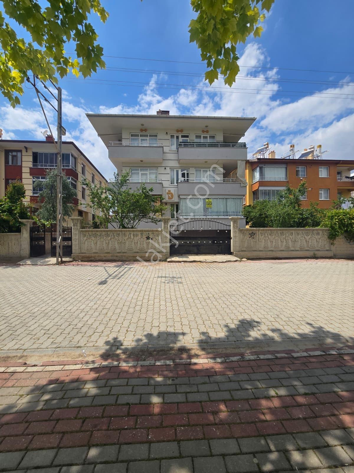 Yüksel Şahin'den Akşemsettin'de Anadolu Caddesi Civarı 3+1 Daire - Görsel 25