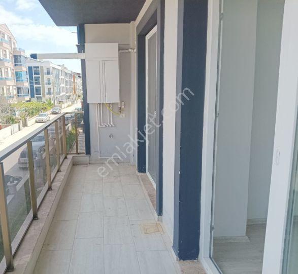 Bergama Fatih Mah Doğalgazlı Kapalı Mutfak Ara Kat 3+1 Daire Satılık - Görsel 6