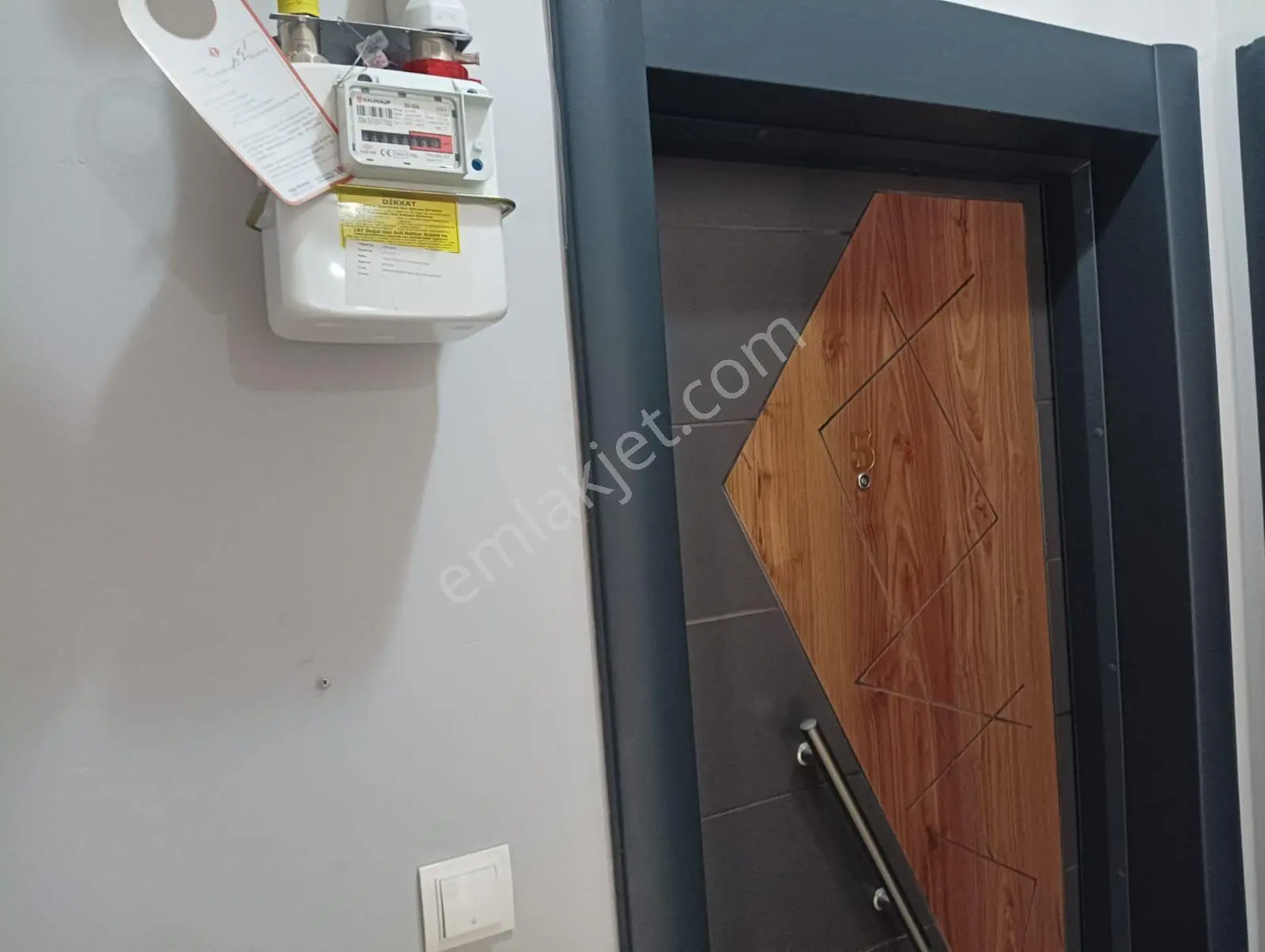 Bergama Fatih Mah Doğalgazlı Kapalı Mutfak Ara Kat 3+1 Daire Satılık - Görsel 4