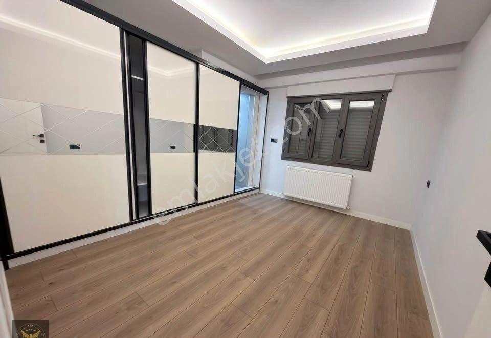 Beylikdüzü Yakuplu Mahallesinde Merkezi Konumda Metrobüse Komşu Şık Tasarımlı 2+1 Dairemiz - Görsel 8