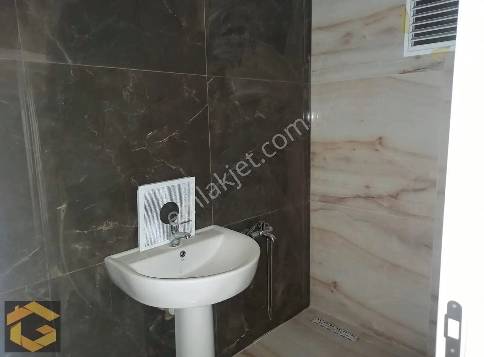 Pursaklar Saray'da Lüks 4+1 Kiralık Daire - Görsel 4