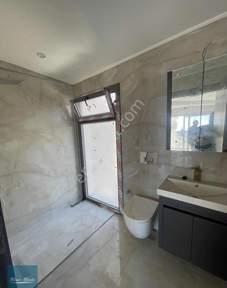 Kuşadası Soğucakta Köşe Konumlu Deniz Manzaralı Havuzlu Villa - Görsel 8