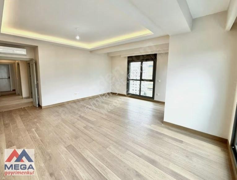 Mega'dan Suadiye Bağdata Yakın 135 M2 3+1 Balkonlu Sıfır - Görsel 11