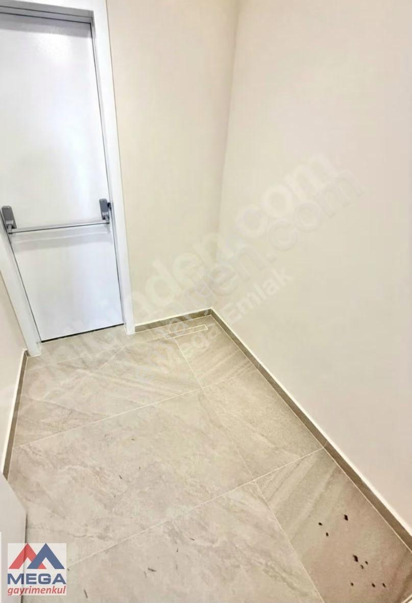 Mega'dan Suadiye Bağdata Yakın 135 M2 3+1 Balkonlu Sıfır - Görsel 9