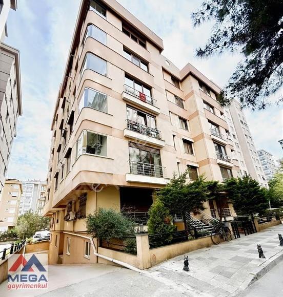 Mega'dan Caddebostan 130 M2 3+1 Balkonlu 2 Araç Otopark Fırsat - Görsel 24