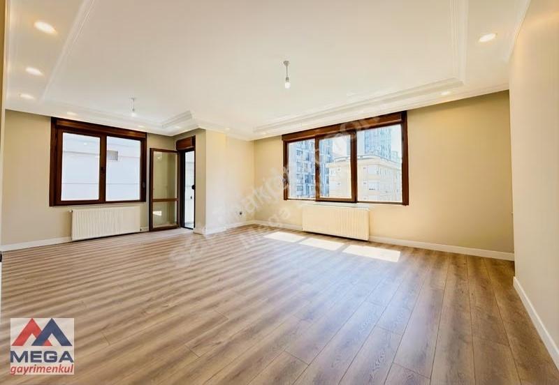 Mega'dan Caddebostan 130 M2 3+1 Balkonlu 2 Araç Otopark Fırsat - Görsel 2