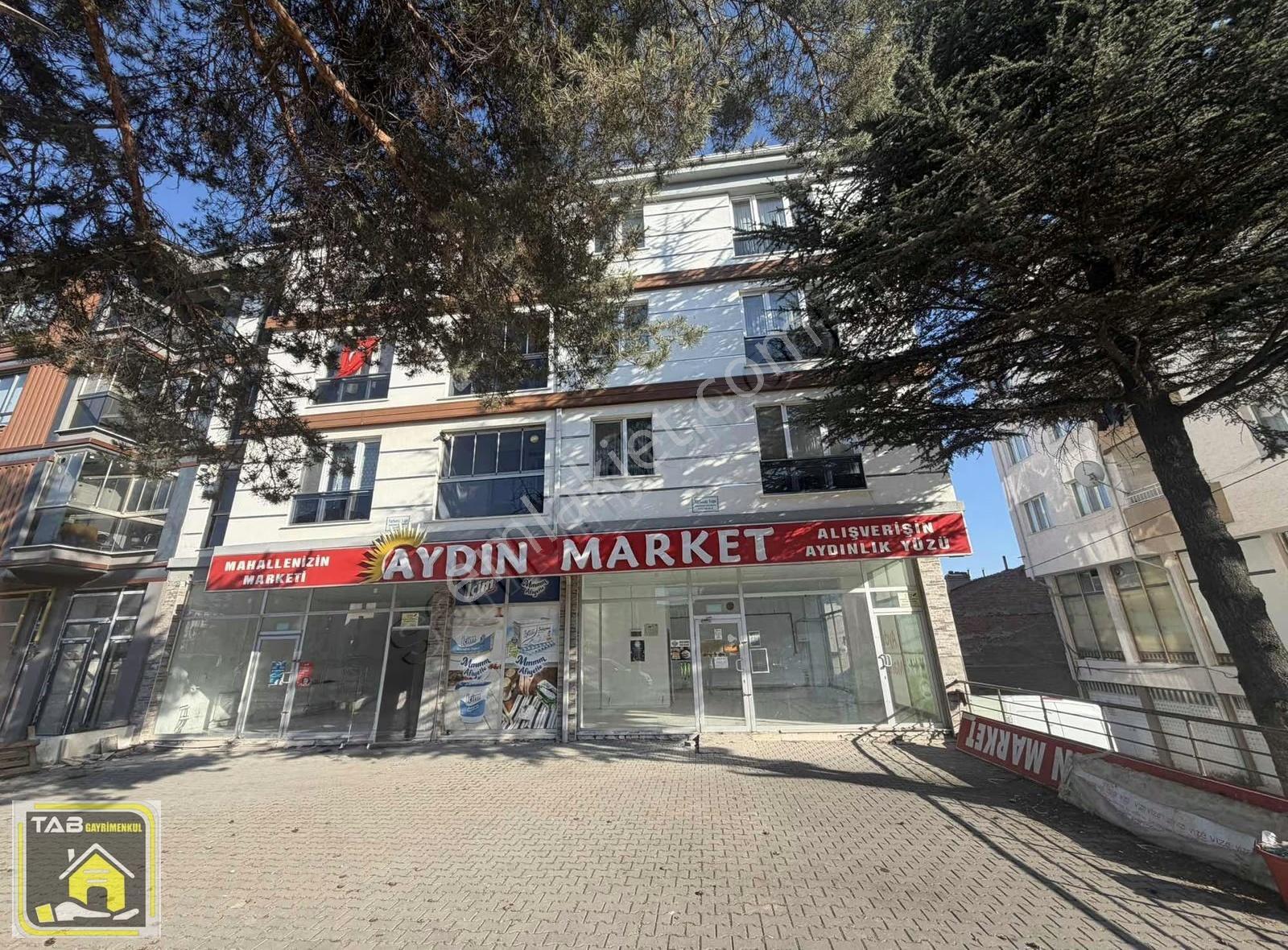 Tab Premıum'dan Çok Güzel Konumda Kiralık 480m2 Dükkan Bodrumlu
