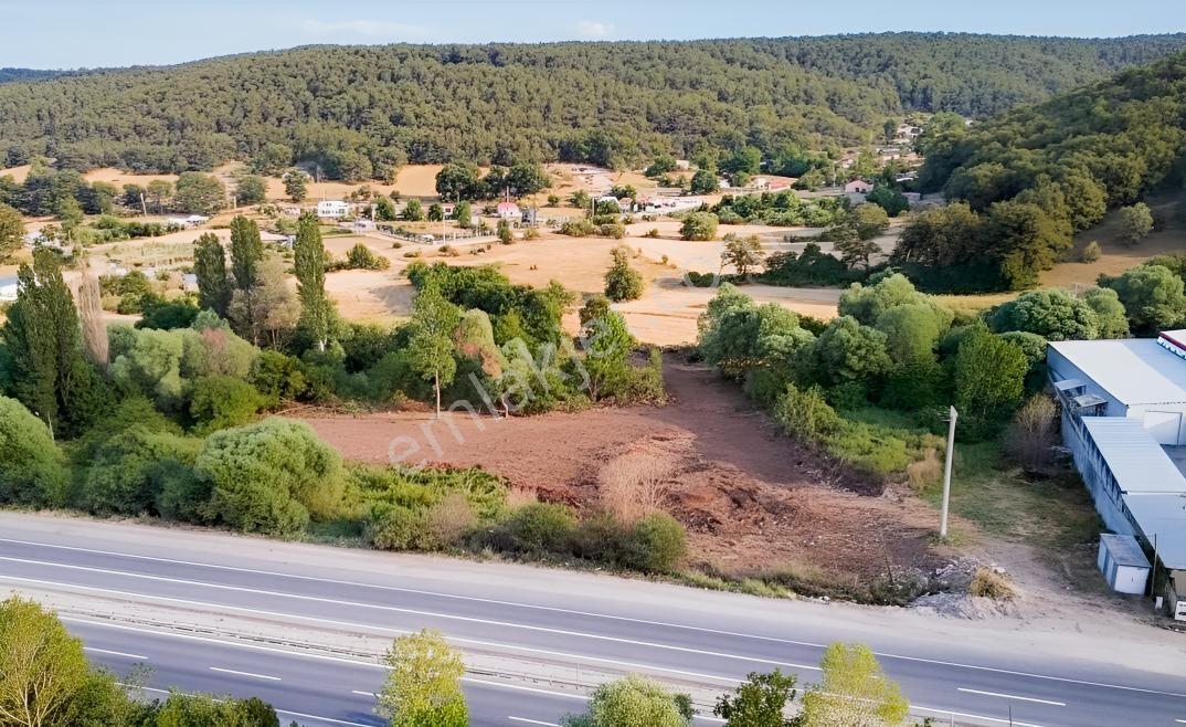 Remax Hür Ali Kutanis'ten Bilecik Bozüyük'te Satılık Tarla