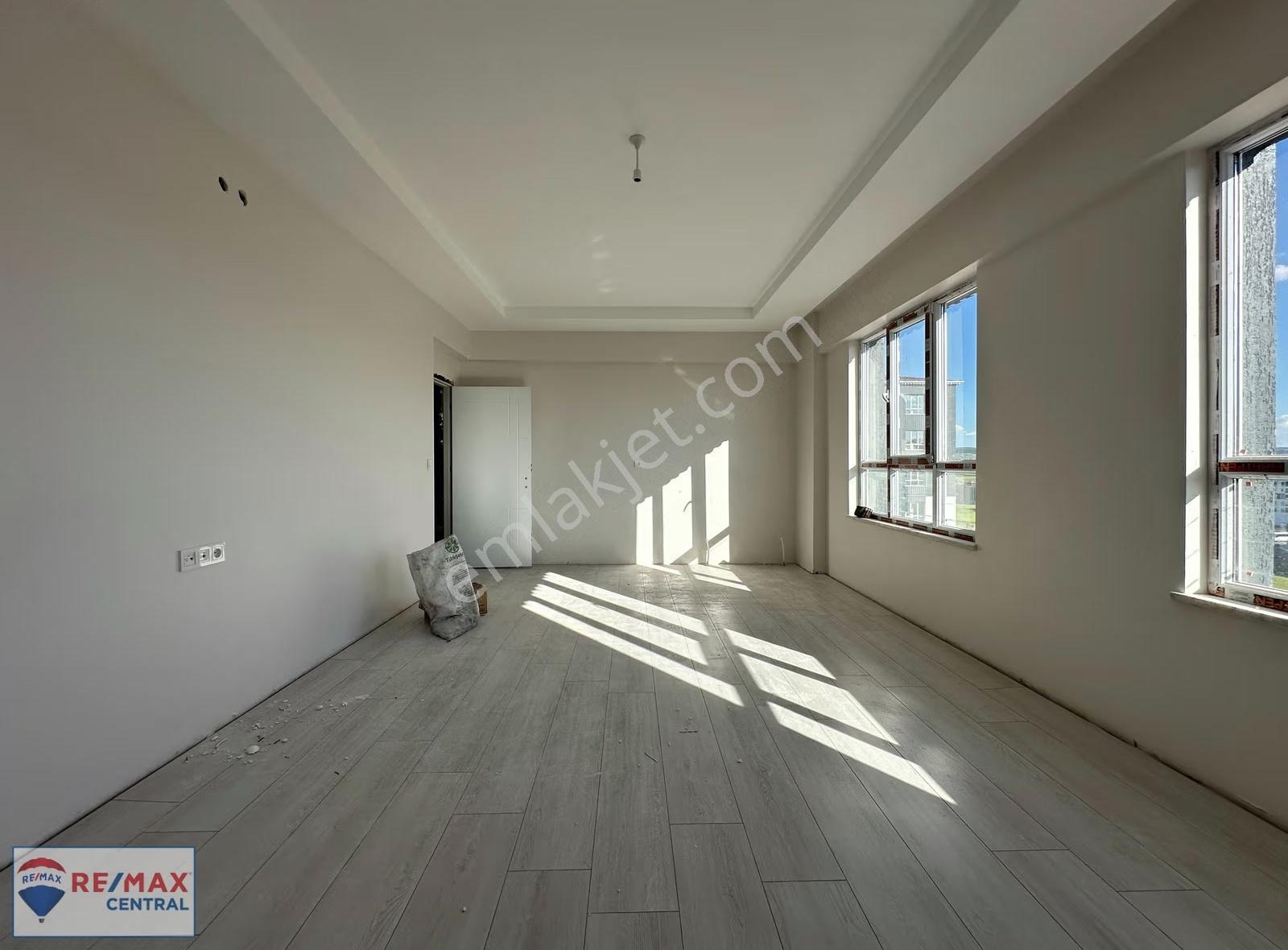 Re/max Central'dan A.t.gazi Mah.'de 4+1 Arakat Lüks Daire - Görsel 24