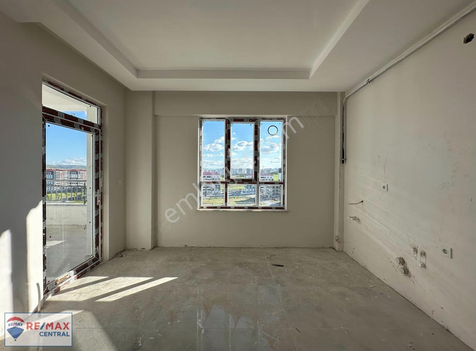 Re/max Central'dan A.t.gazi Mah.'de 4+1 Arakat Lüks Daire - Görsel 25