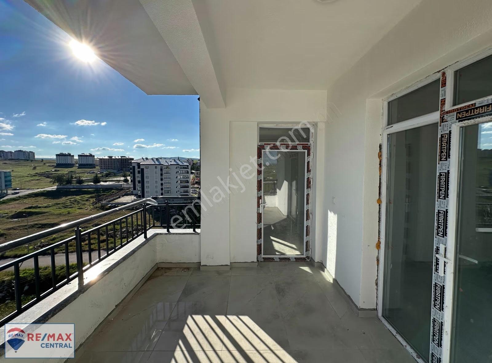 Re/max Central'dan A.t.gazi Mah.'de 4+1 Arakat Lüks Daire - Görsel 26