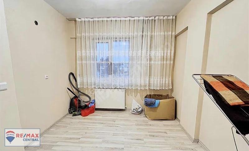 Remax Centralden Karşıyakada Müstakil 3+1 - Görsel 9