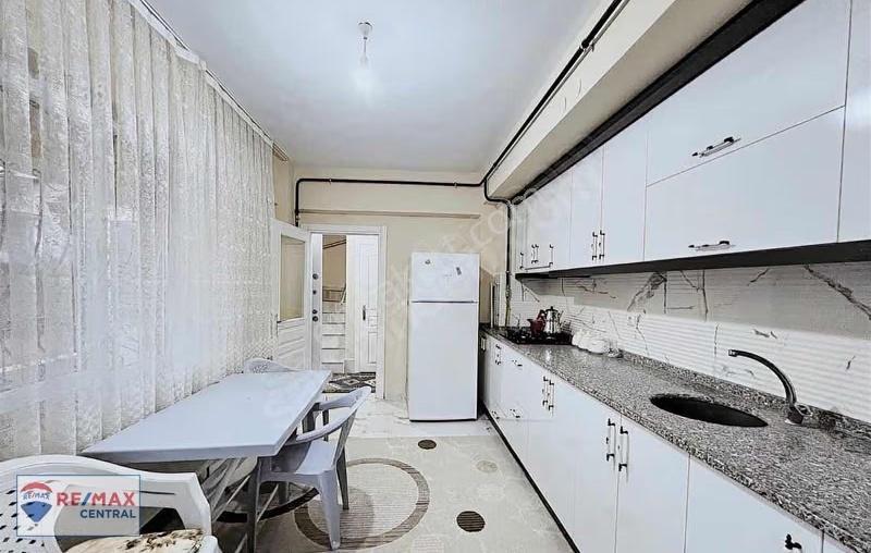 Remax Centralden Karşıyakada Müstakil 3+1 - Görsel 6