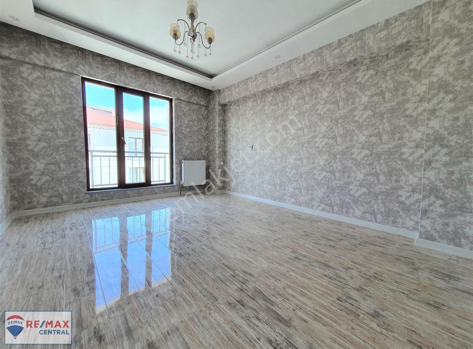 Re/max Central'dan Site İçerisinde 4.5+1 Ultra Lüks Kiralık - Görsel 16