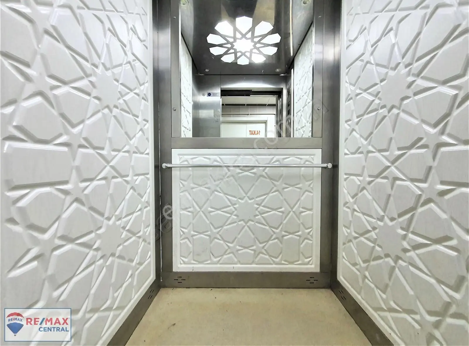 Re/max Central'dan Site İçerisinde 4.5+1 Ultra Lüks Kiralık - Görsel 3