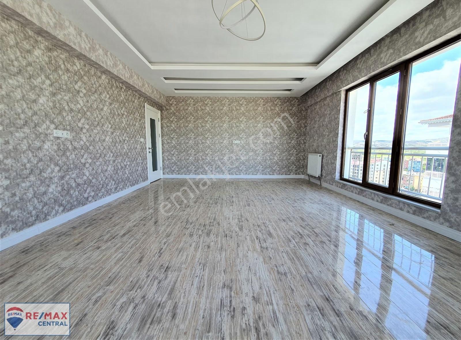 Re/max Central'dan Site İçerisinde 4.5+1 Ultra Lüks Kiralık - Görsel 32