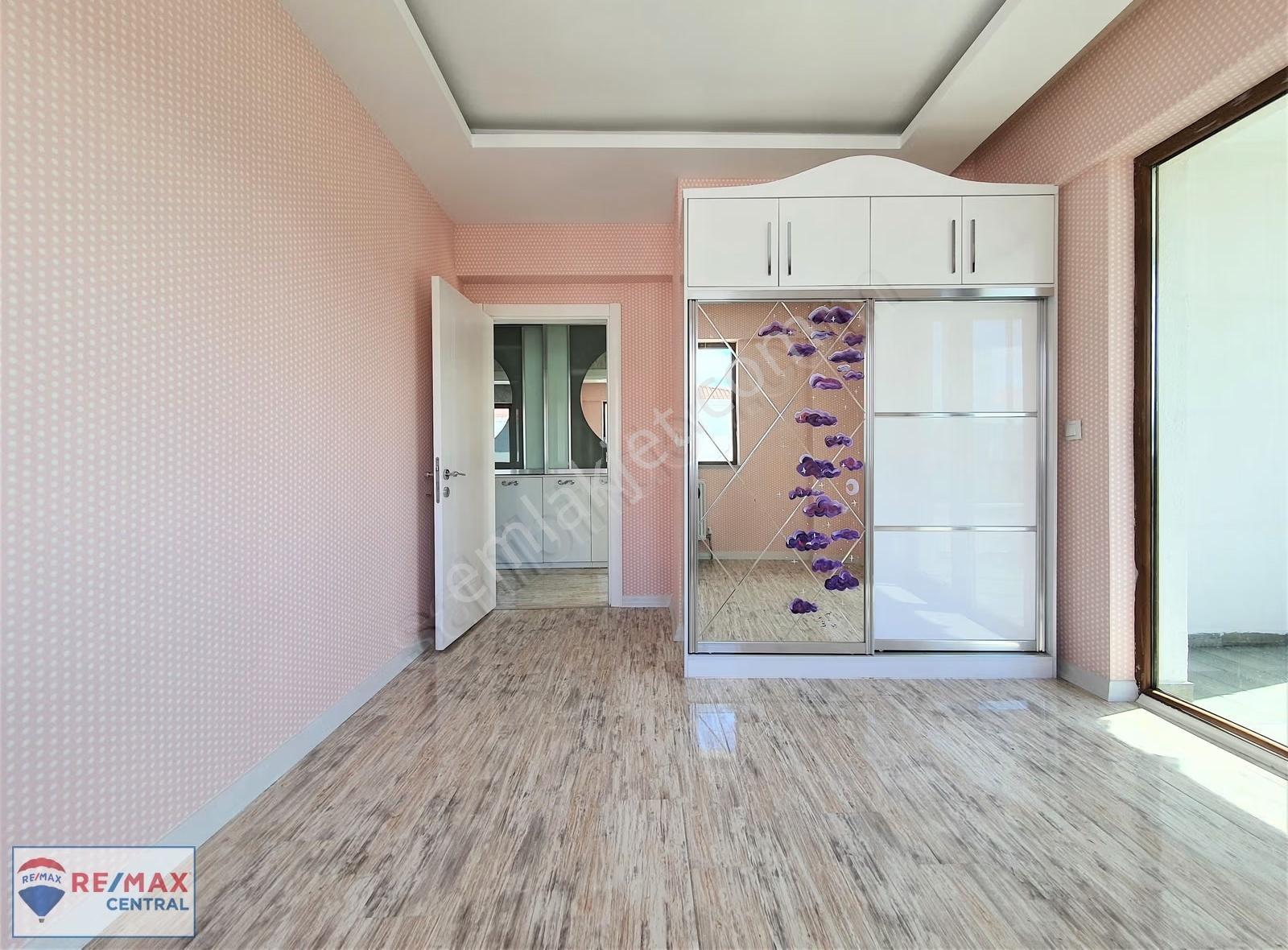 Re/max Central'dan Site İçerisinde 4.5+1 Ultra Lüks Kiralık - Görsel 14