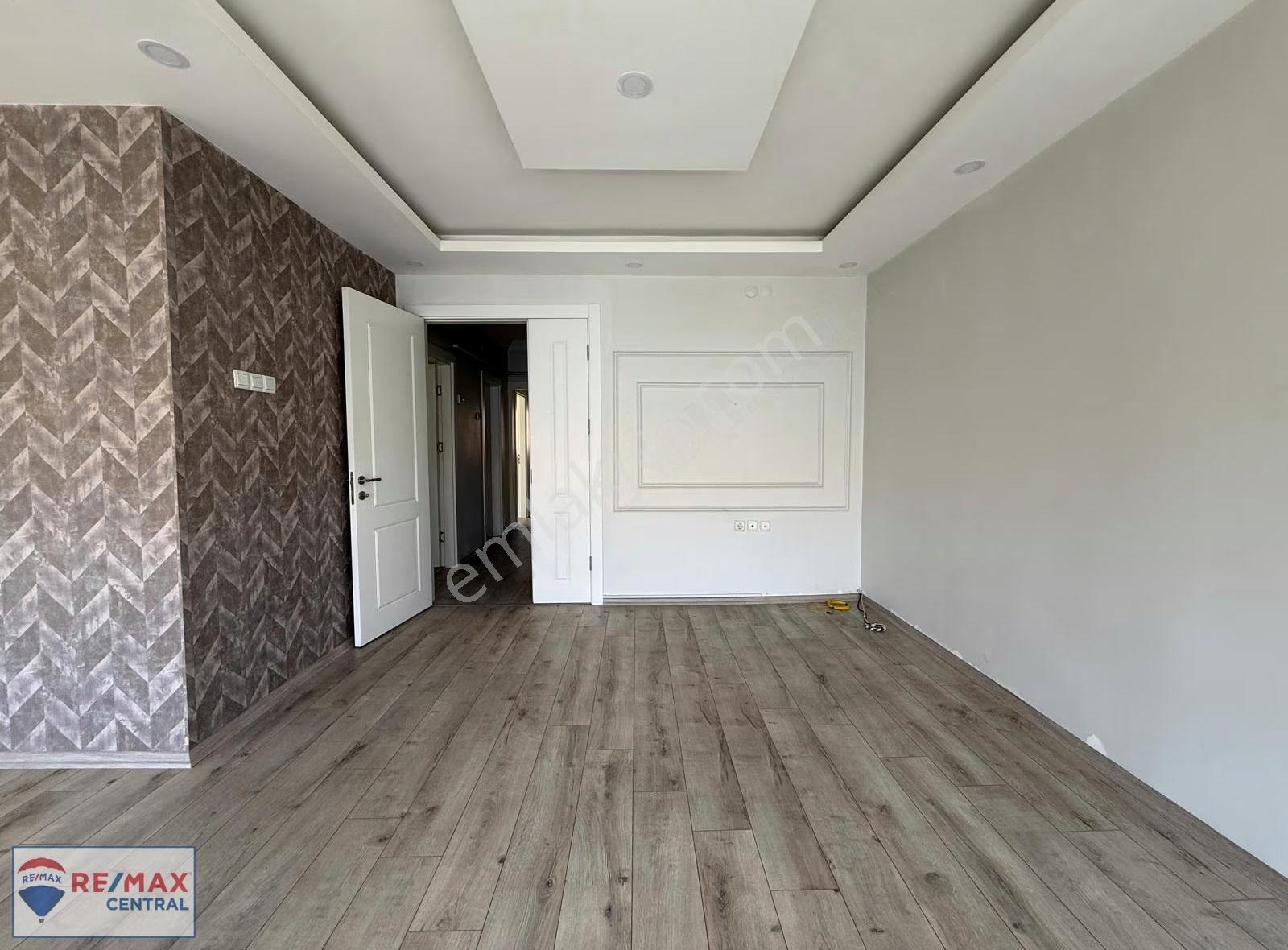 Re/max Central'dan İstasyon Caddesin'de 3+1 Kiralık Daire - Görsel 9