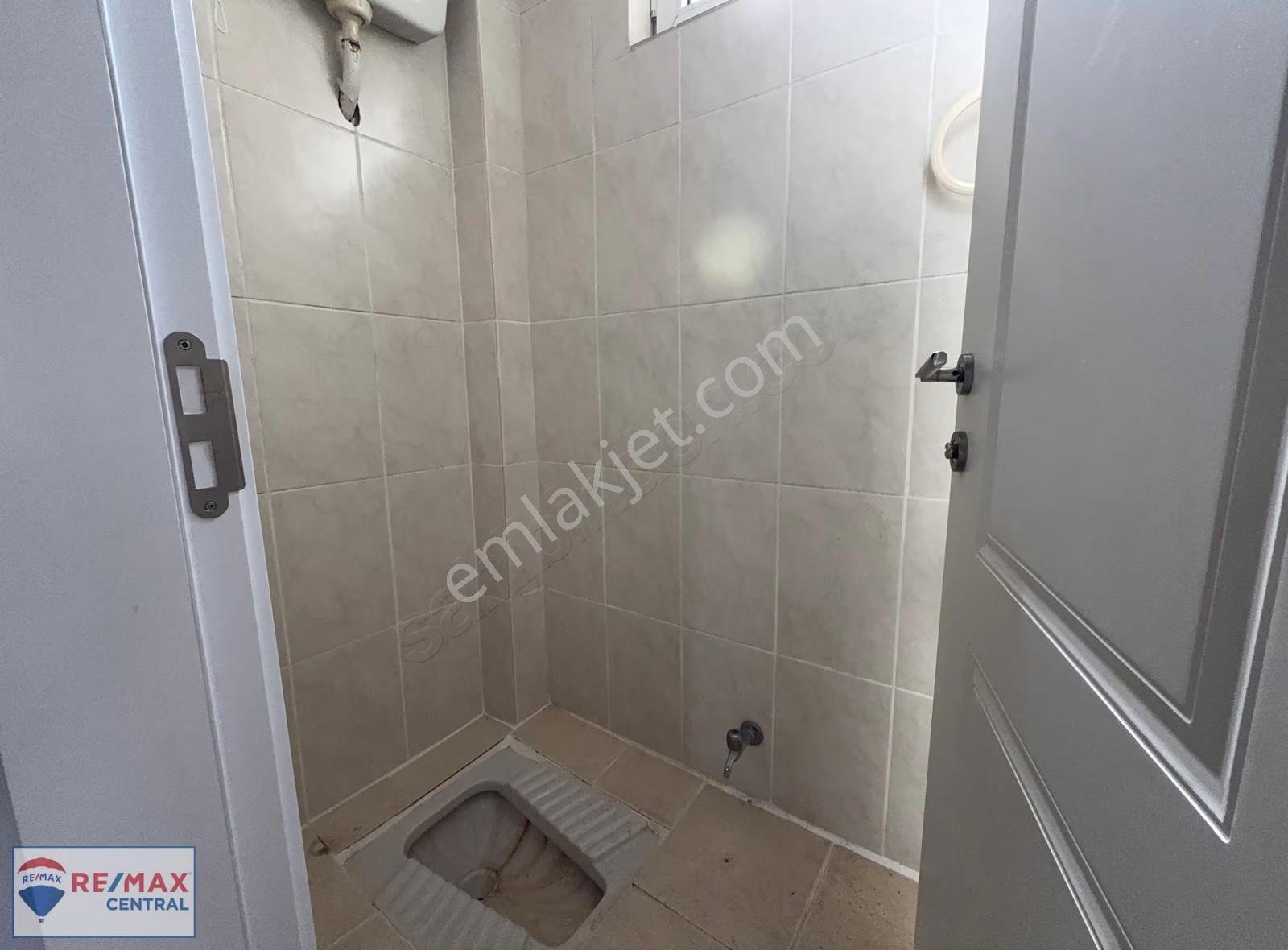 Re/max Central'dan İstasyon Caddesin'de 3+1 Kiralık Daire - Görsel 19