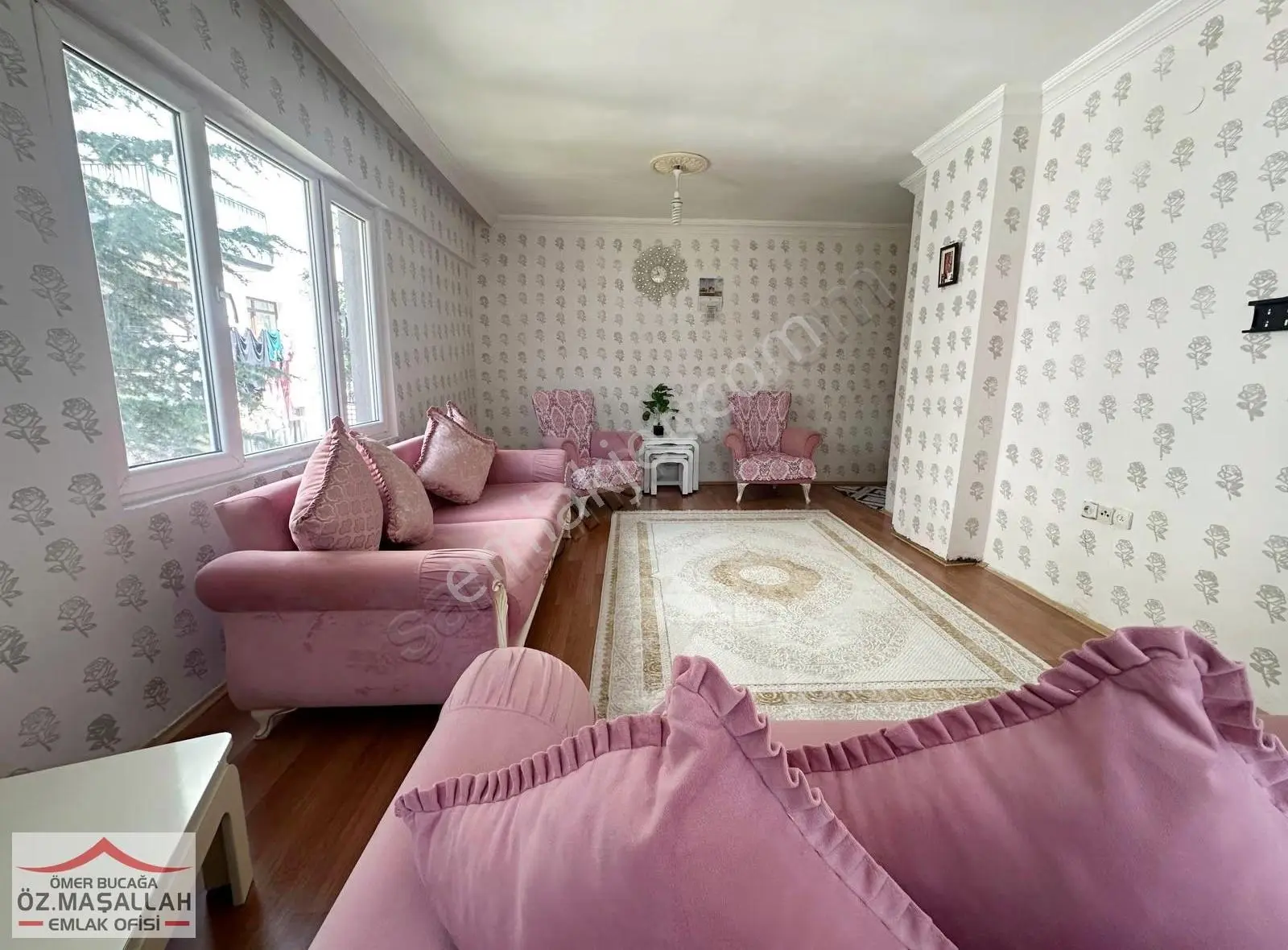 Kafkaslar'da Geniş M² Cepheler Açık Altı Daire Kök Tapu !
